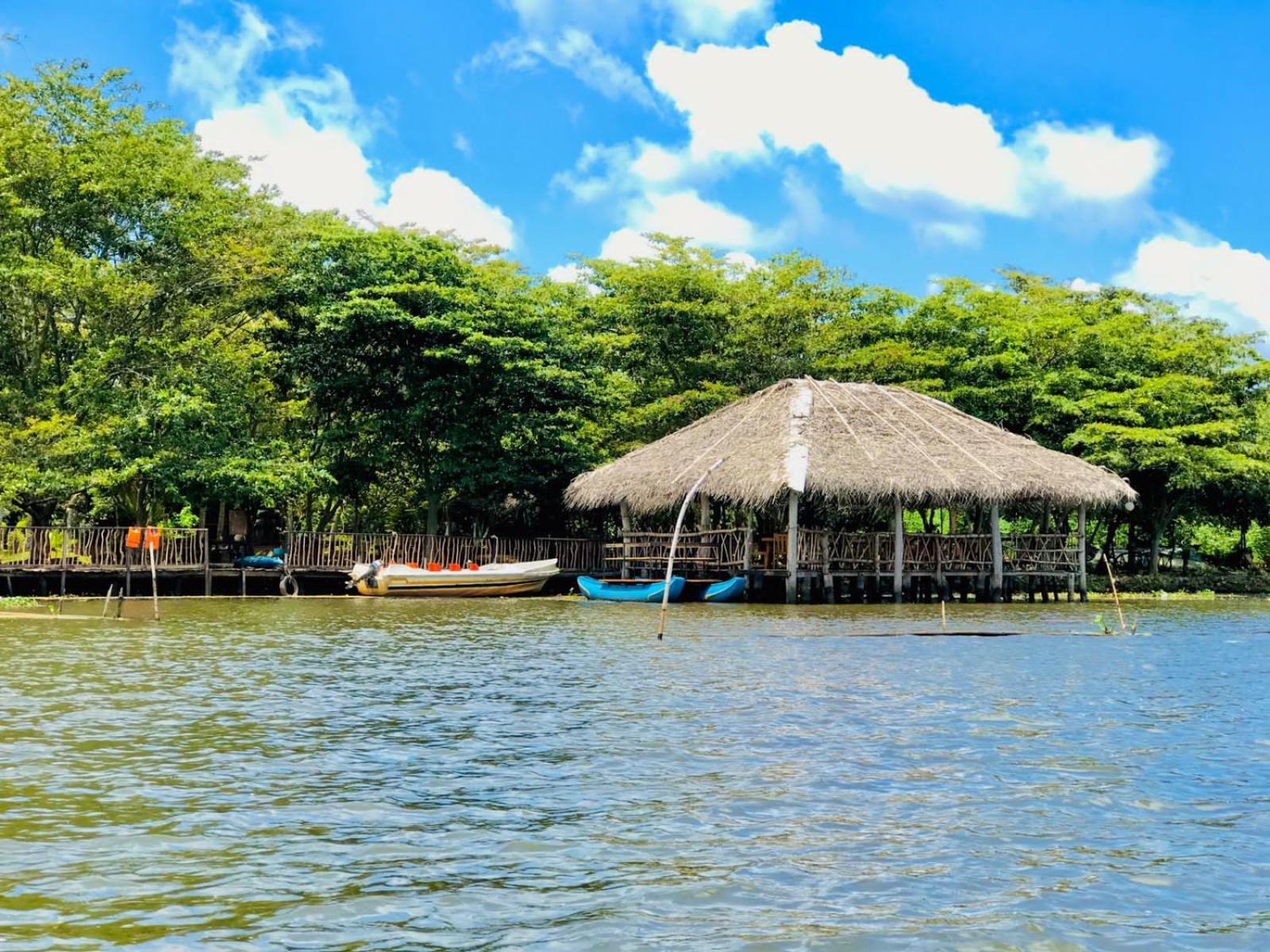 Lake Resort Bolgoda 瓦都瓦 外观 照片